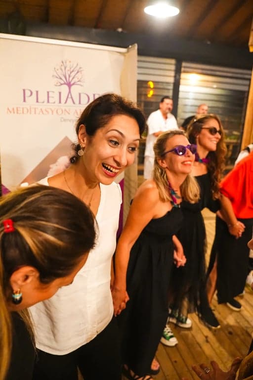 Pleiades inziva kamplarından fotoğraf 396